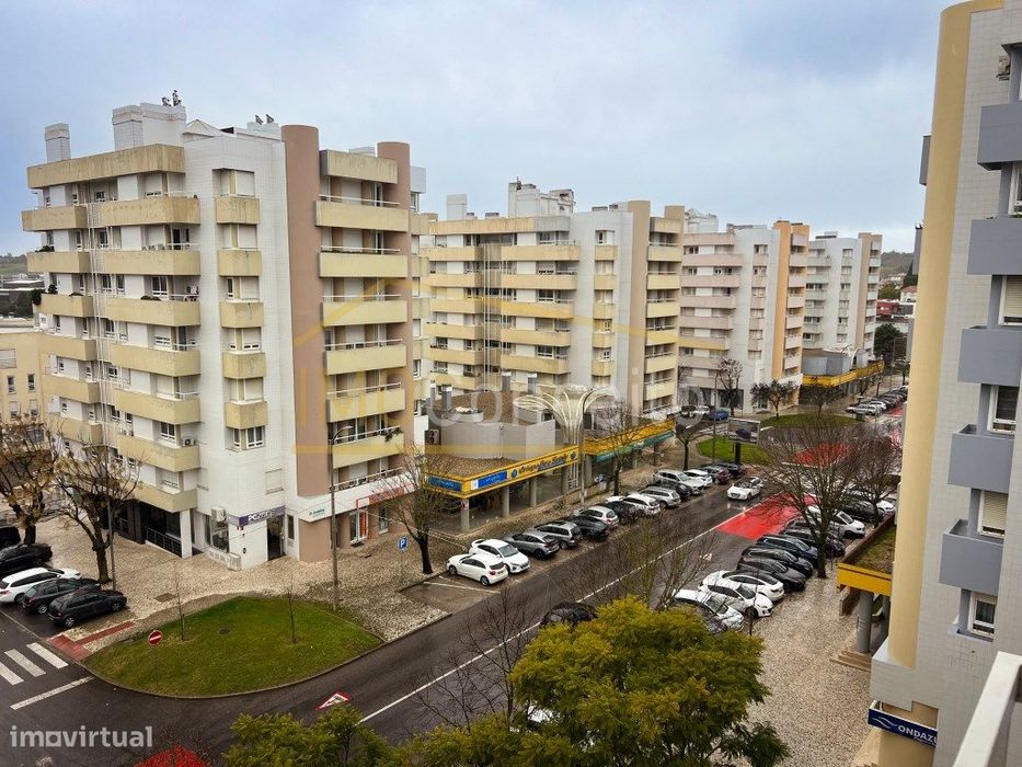 Apartamento T2 | Zona do Modelo - Torres Novas