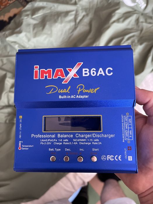 Зарядное устройство  IMAX b6ac доя акамуляторов