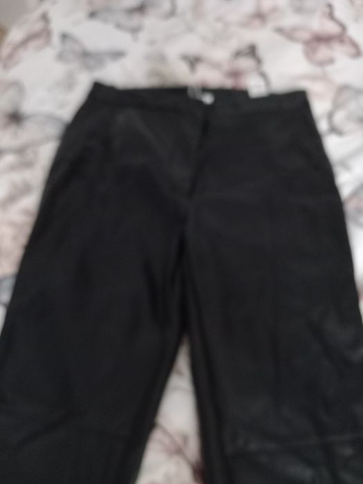 Sprzedam  spodnie  imitacja skóry