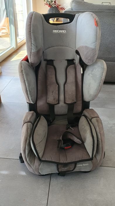Fotelik samochodowy dla dziecka Recaro Young Sport  9-36