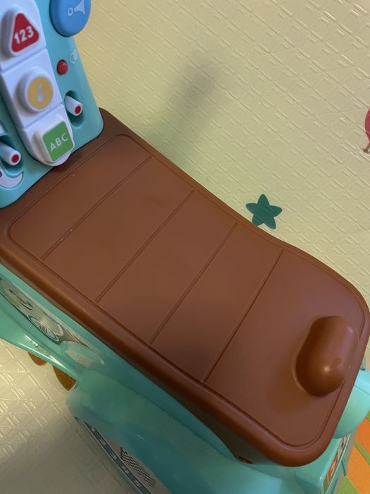 Скутер машинка толокар мотоцикл scooter fisher price