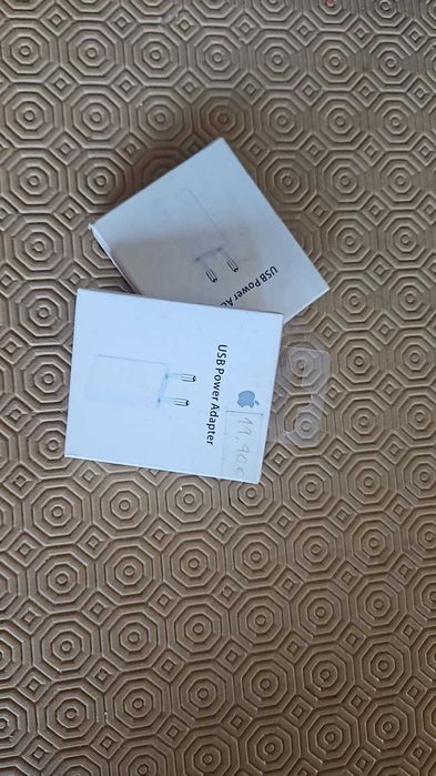 Carregador de tomada USB Apple (vários /preço de cada)