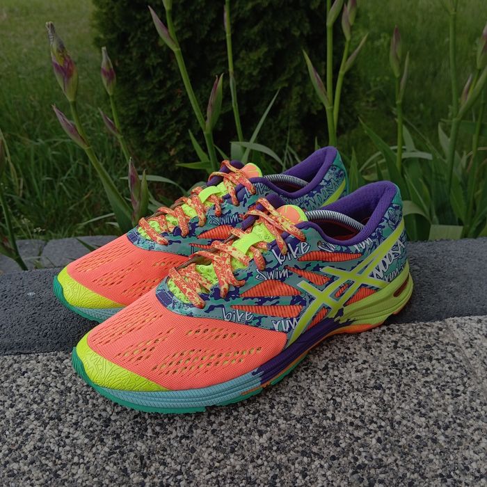 Buty ASICS Gel-Noosa Tri 10 Sportowe Sneakersy Do Biegania Rozmiar 41.5