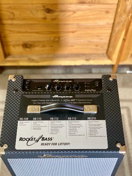 Ampeg Rocket Bass 108