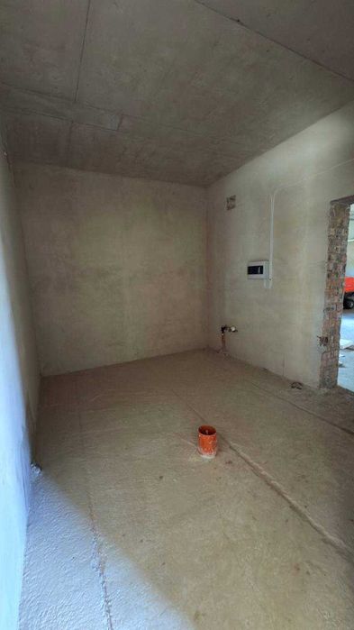 Просторий будинок, котедж в КМ