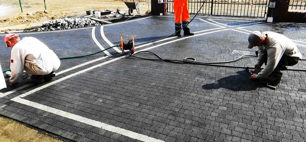 Brukarstwo, montaż ogrodzeń, murki, odwodnienia, studnie, mauzery