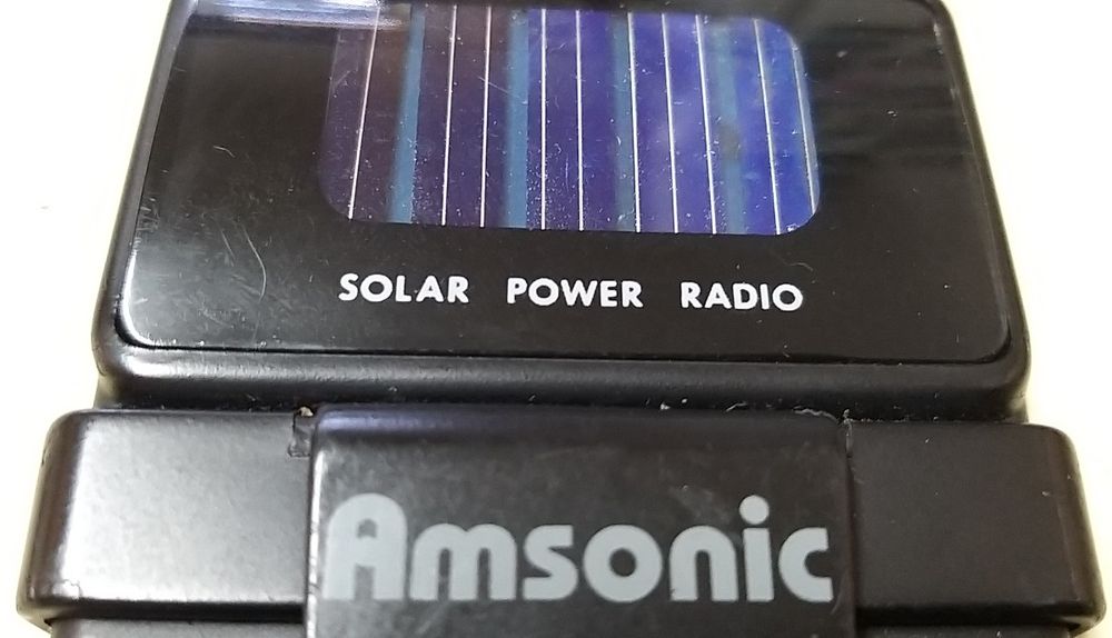Mini Rádio Solar Portátil.