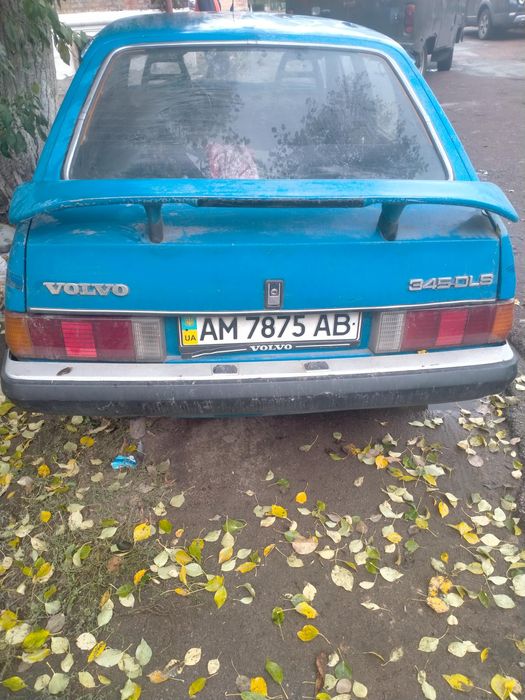 Автомобиль Вольво