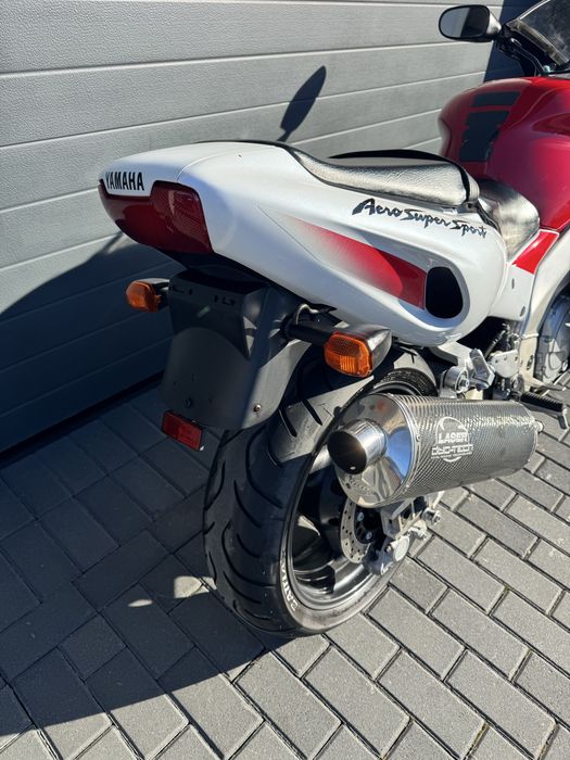 Yamaha yzf1000 Thunderace
