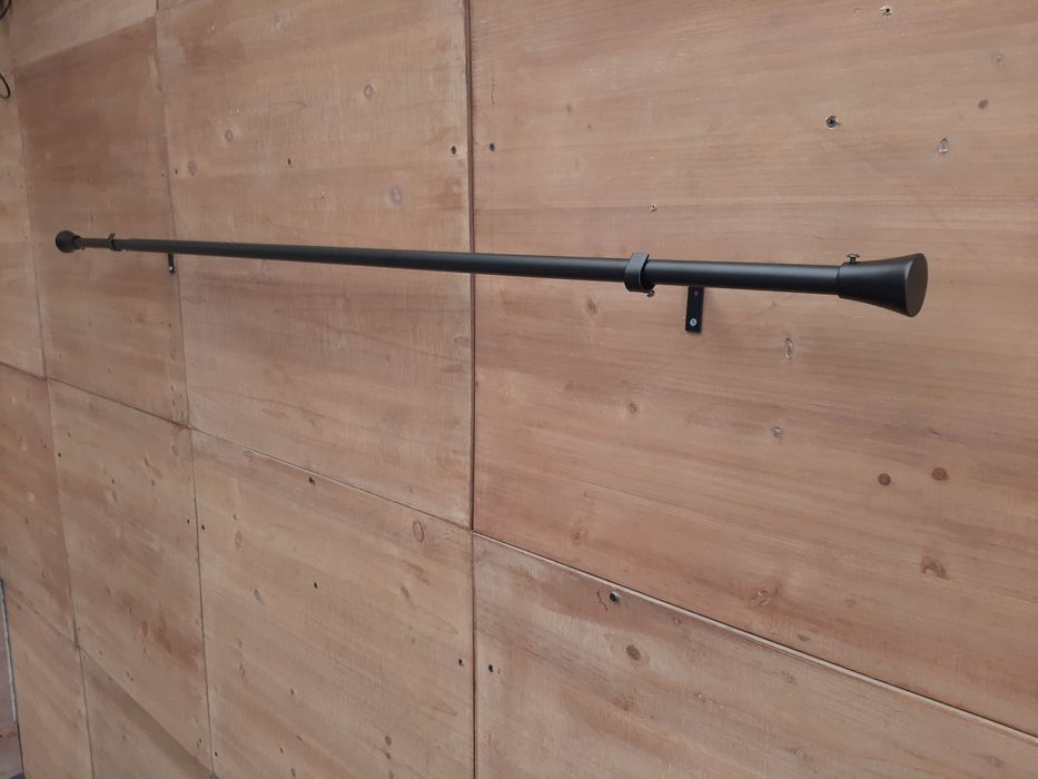 Regulowane karnisze złoty srebrny czarny