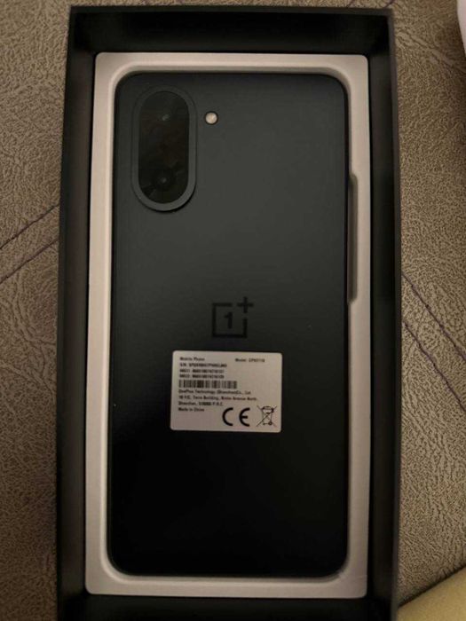 Smartphone OnePlus Nord CE5 5G (8/256GB) – Como Novo!