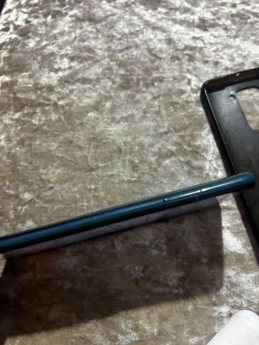 Продам Redmi Note 9