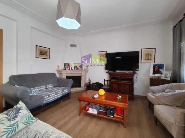 Moradia T3 em Pinhal Vidal, Corroios