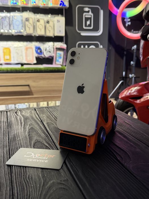 iPhone 11 128 GB White