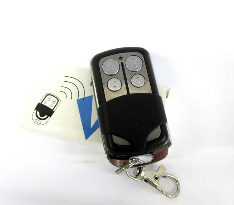 Comandos garagem duplicam-se