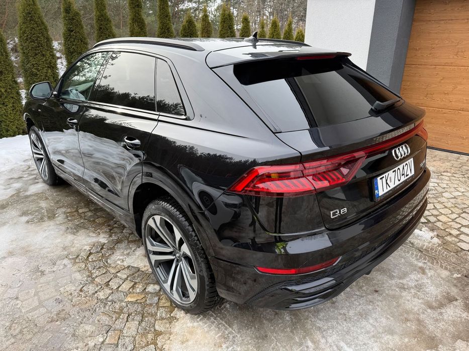 Audi Q8 Q8 salon Polska s line