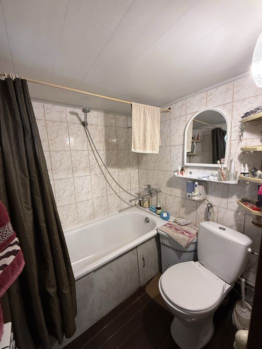 Будинок з майстернею