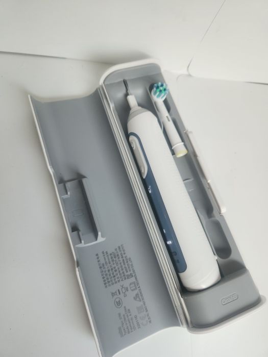 Szczoteczka oar b genius