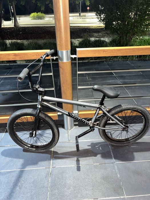 Vendo bmx poucas marcas de uso