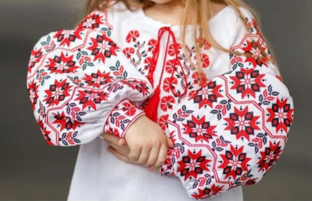 Вишиванка для дівчинки 128