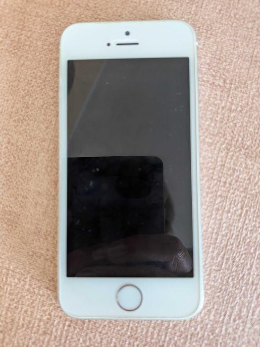 I PHONE model 5s
