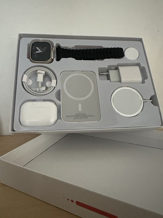 Combo X8 smartwatch powerbank