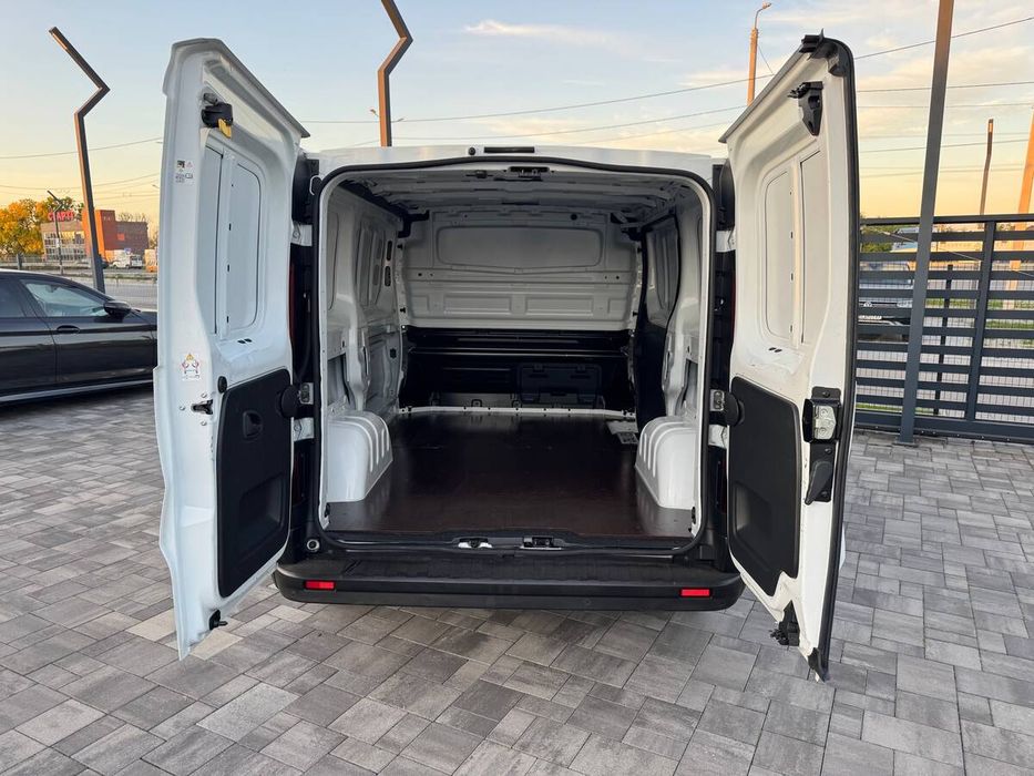 Renault Trafic 2021 freshauto