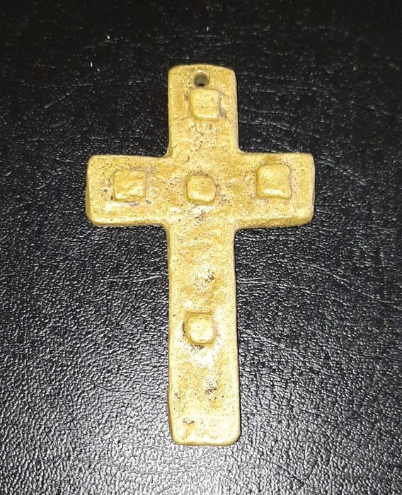 Cruz mediaval em Bronze