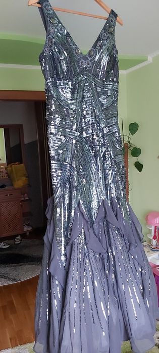 Розкішна сукня. Фасон рибка. Розмір L-XL
