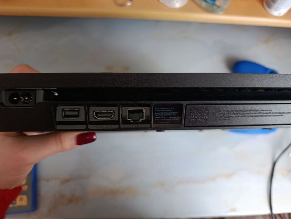 В продаже Sony PlayStation 4 на 1Тб памяти