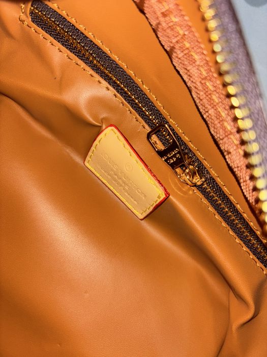 Косметички louis vuitton sakura