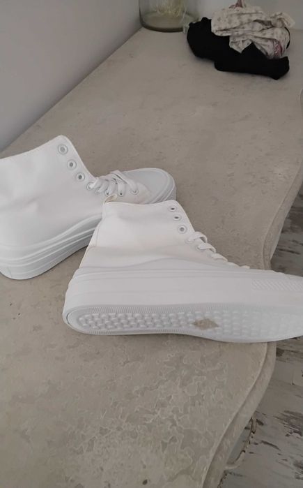 Buty trampki białe