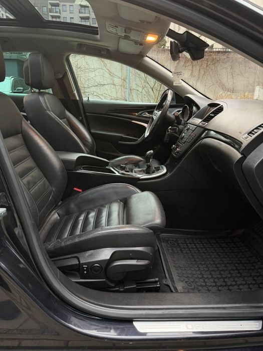 Opel Insignia Sports Tourer 2.0 CDTI • szyberdach