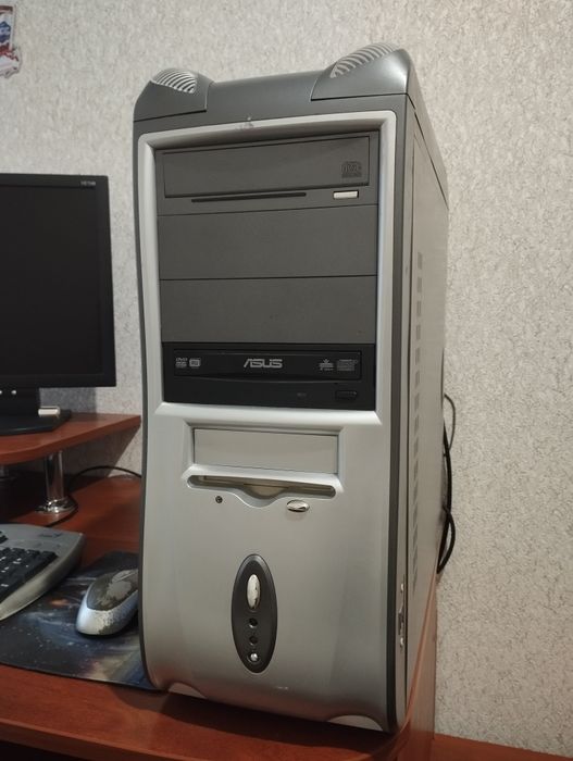 Монитор до компьютера 400грн идеальное состояние