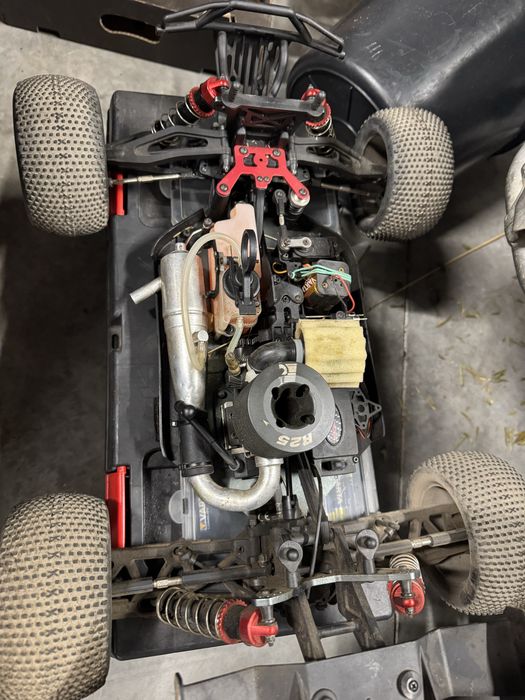 Auto model RC spalinowy Reely 1:8 trugger overheater X 4WD
