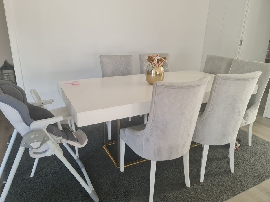 2 Cadeiras cinzentas