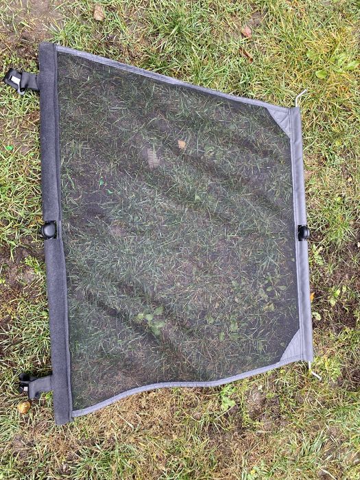 Задня шторка фольцваген тауран