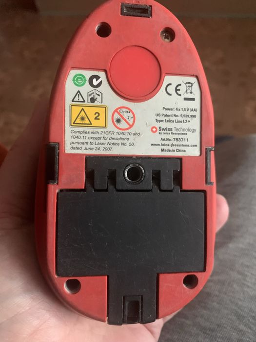 Leica лазерний рівень