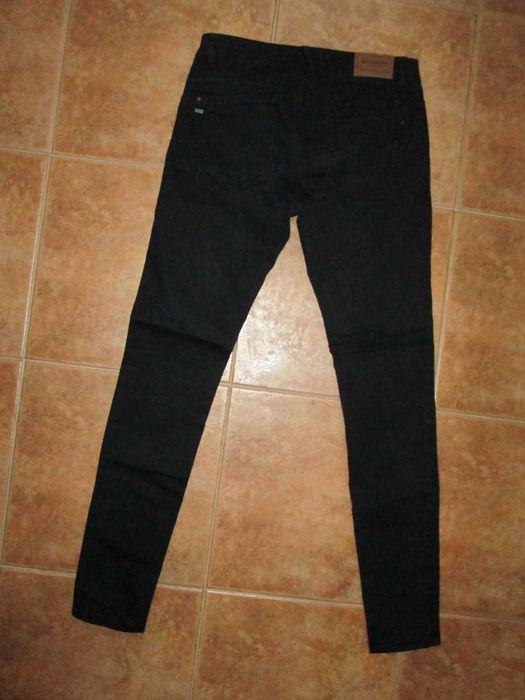 Liquidificador e calças 36