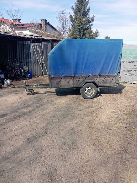 Przyczepka samochodowa zarejestrowana