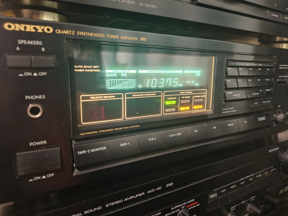 ONKYO Amplituner R1 QUARTZ TX-7630
