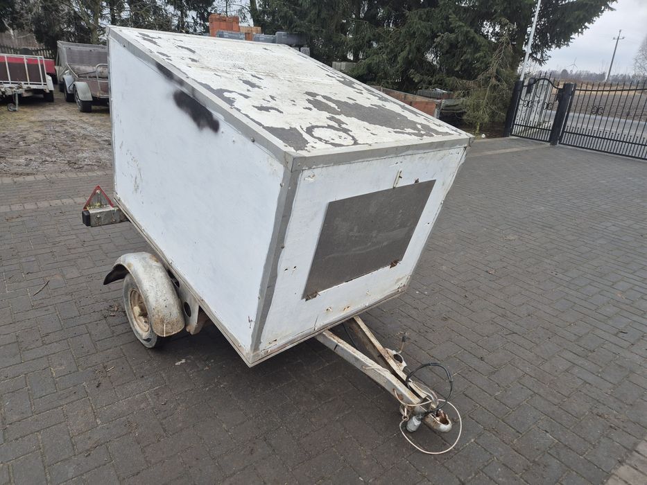 Przyczepka samochodowa do przewozu 2 psów