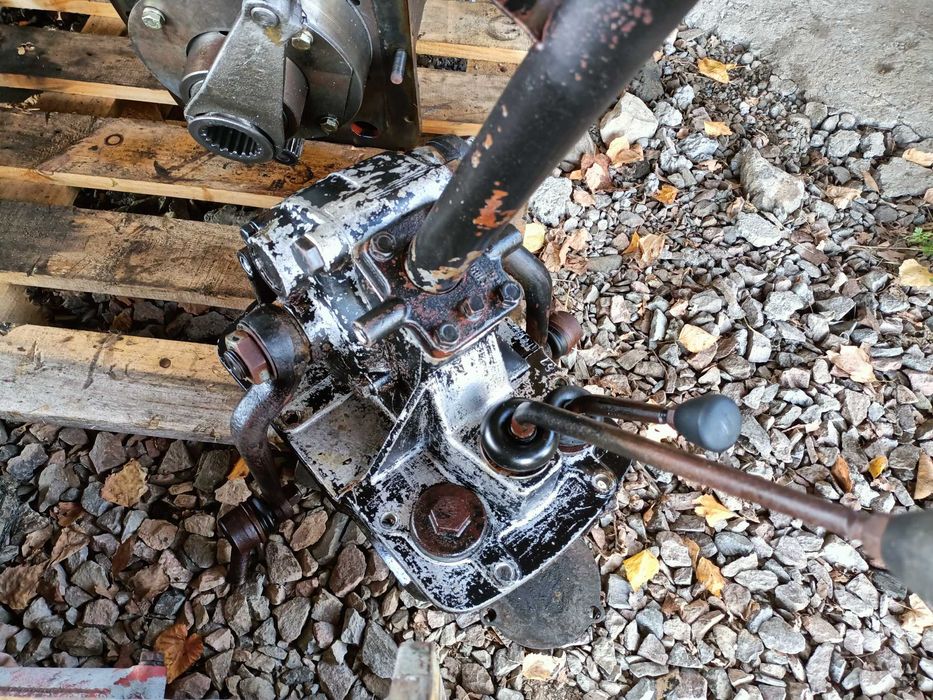 kolumna układ kierowniczy massey ferguson ursus 3512,235,255,2812