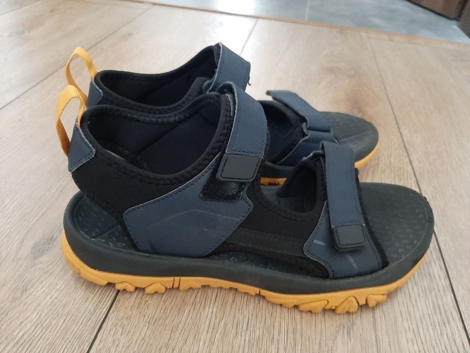 Sandały 4F rozmiar 37