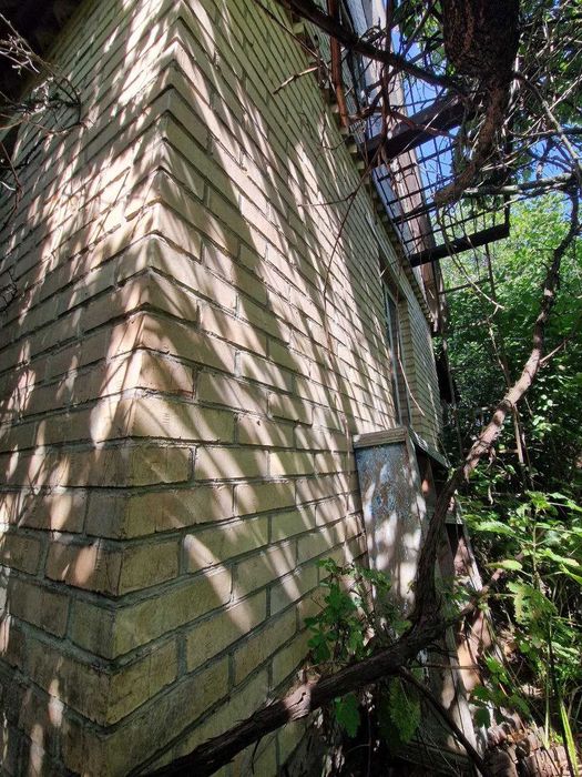 Будинок-дача в с. Микуличі