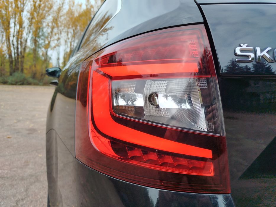 Продам авто Skoda Octavia A7 рестайлова двохлітрова на автоматі