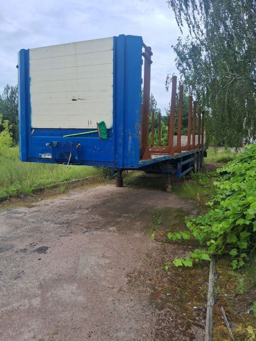 Прицеп , лісовоз