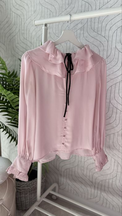 Ніжна блуза ZARA