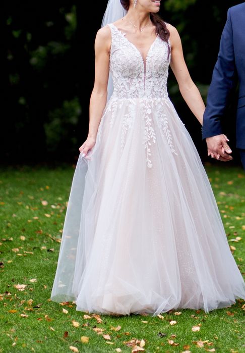 Suknia ślubna cekiny