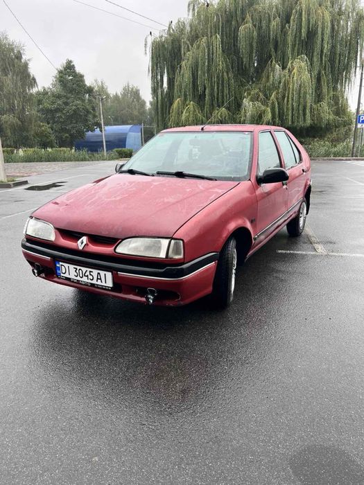Продам рено 19..
